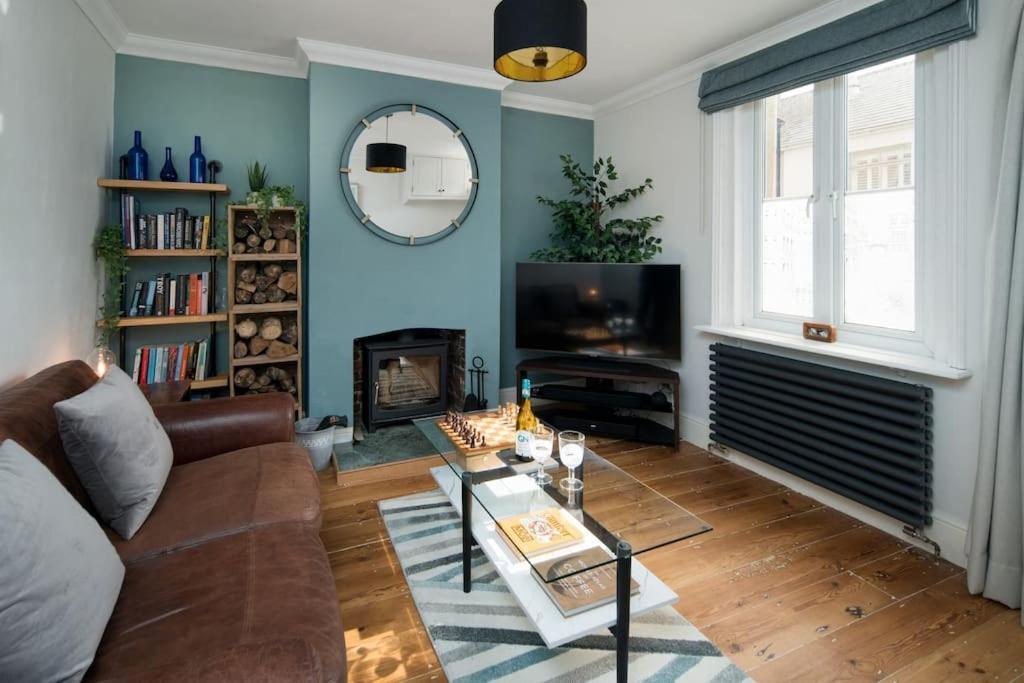 Captain'S Cottage - Central West Cowes - Spacious, Entire 1-Bed Home 外观 照片